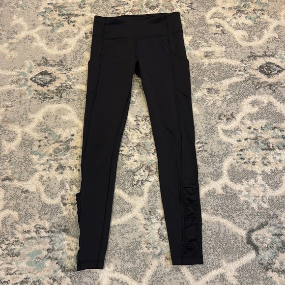 Lululemon Black Speed Tight Leggings - Picture 1 of 13